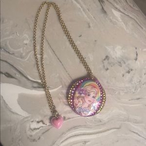 Trains Tarantino Barbie Necklace Pink